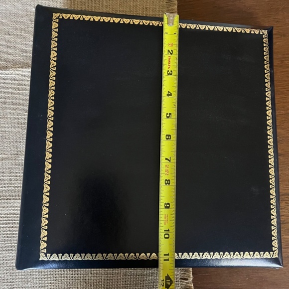 Exposures three-ring binder scrapbooks - Picture 6 of 8